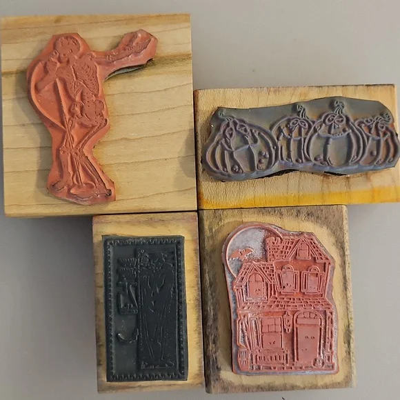 Lot of 14 Halloween themed rubber stamps Pumpkins skulls a graveyard border cats - Picture 11 of 14